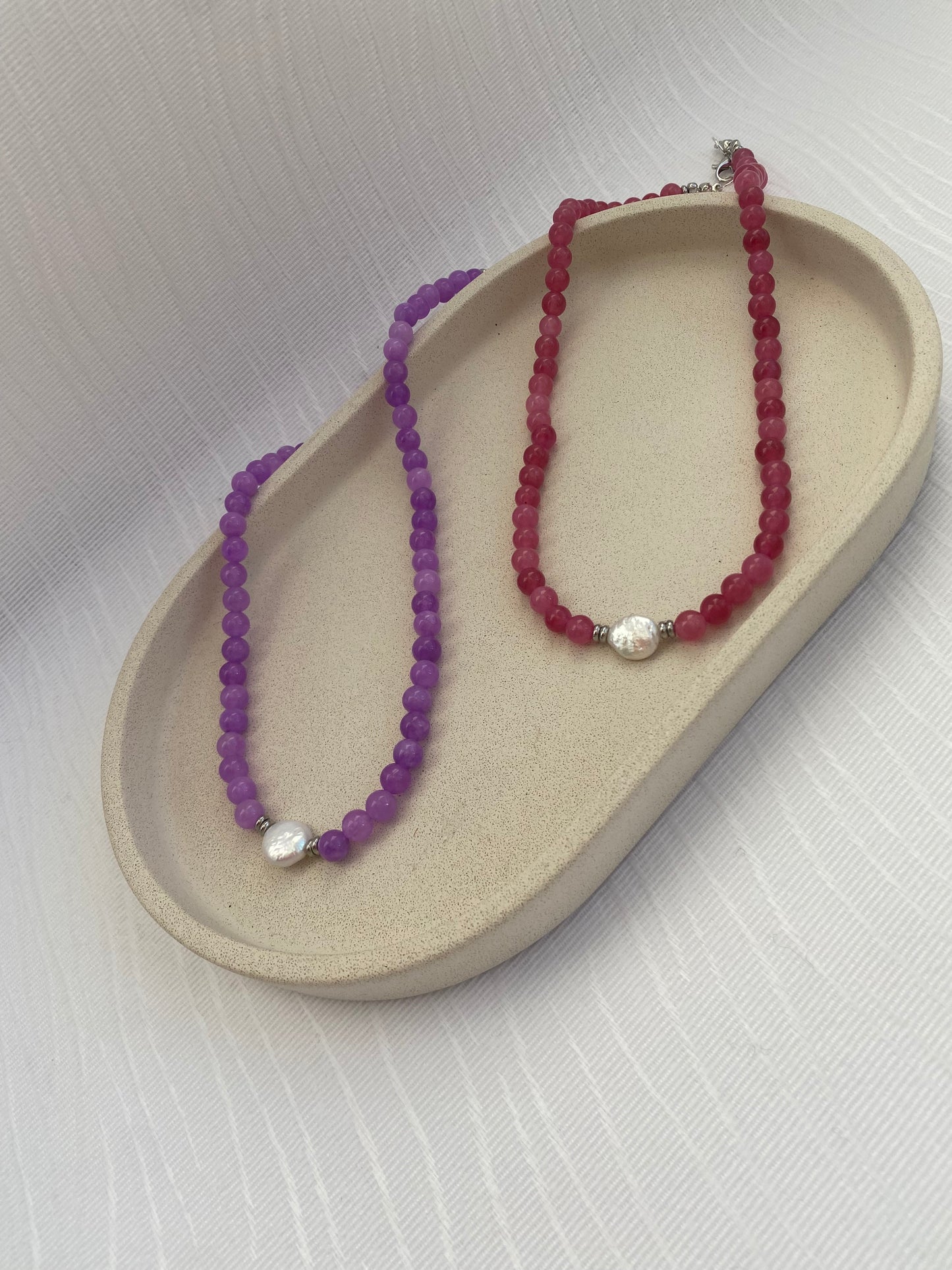 Lavender Amethyst 'Calm Beauty' (round beaded 6mm)