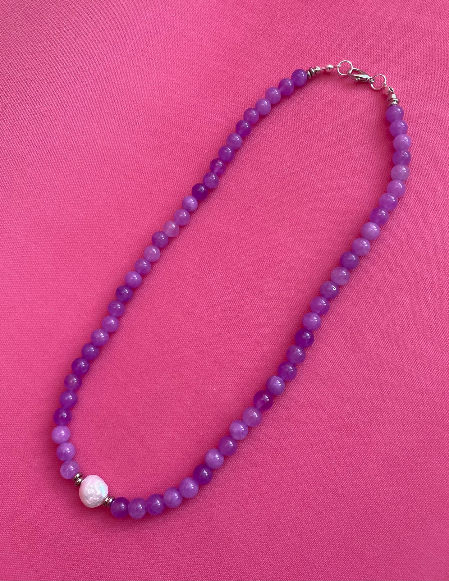 Lavender Amethyst 'Calm Beauty' (round beaded 6mm)