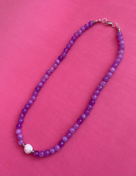Lavender Amethyst 'Calm Beauty' (round beaded 6mm)