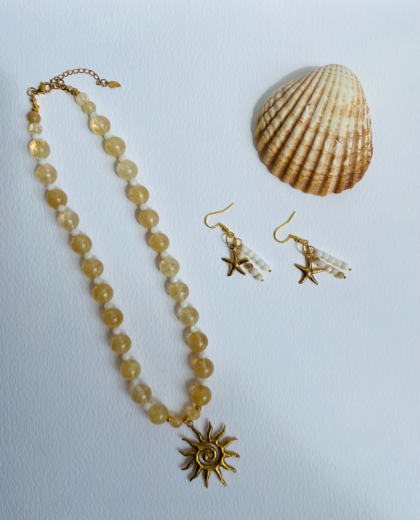 'Goldie' (Citrine )