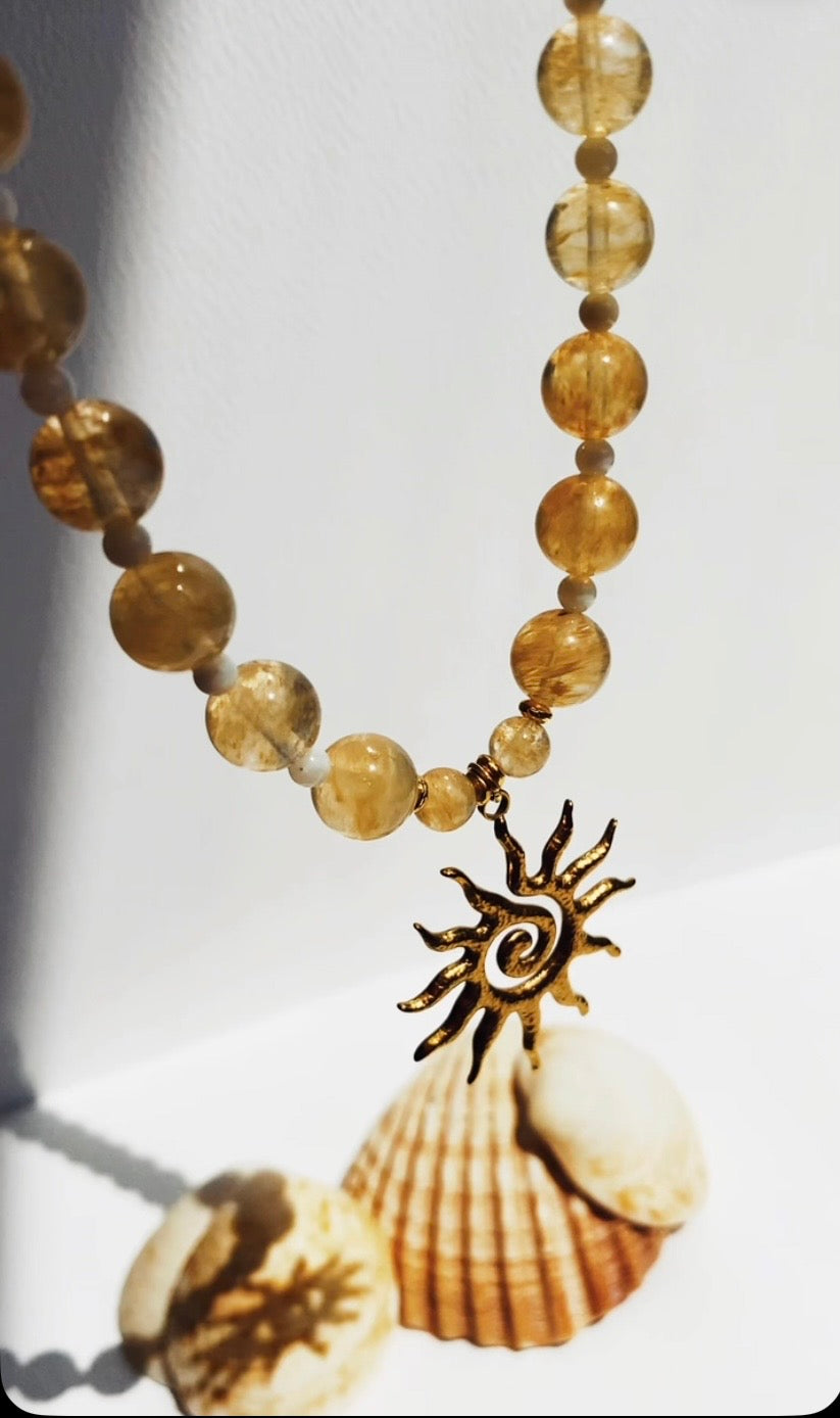 'Goldie' (Citrine )